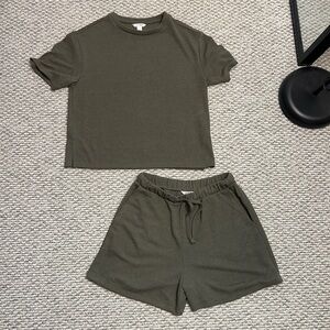 JOE FRESH MATCHING SET